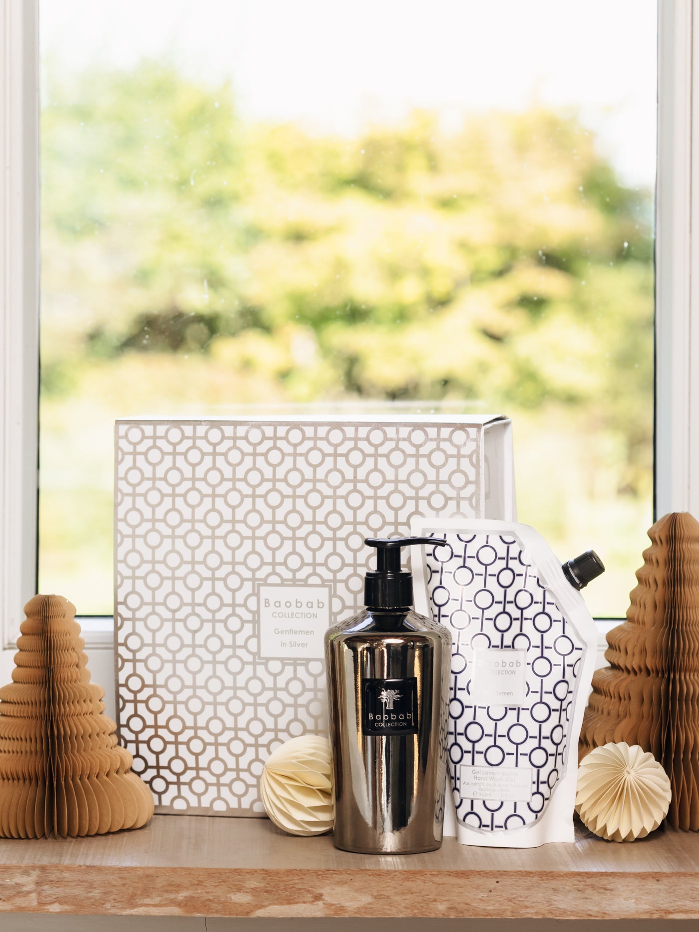 GIFT BOX HAND WASH GEL GENTLEMEN IN SILVER