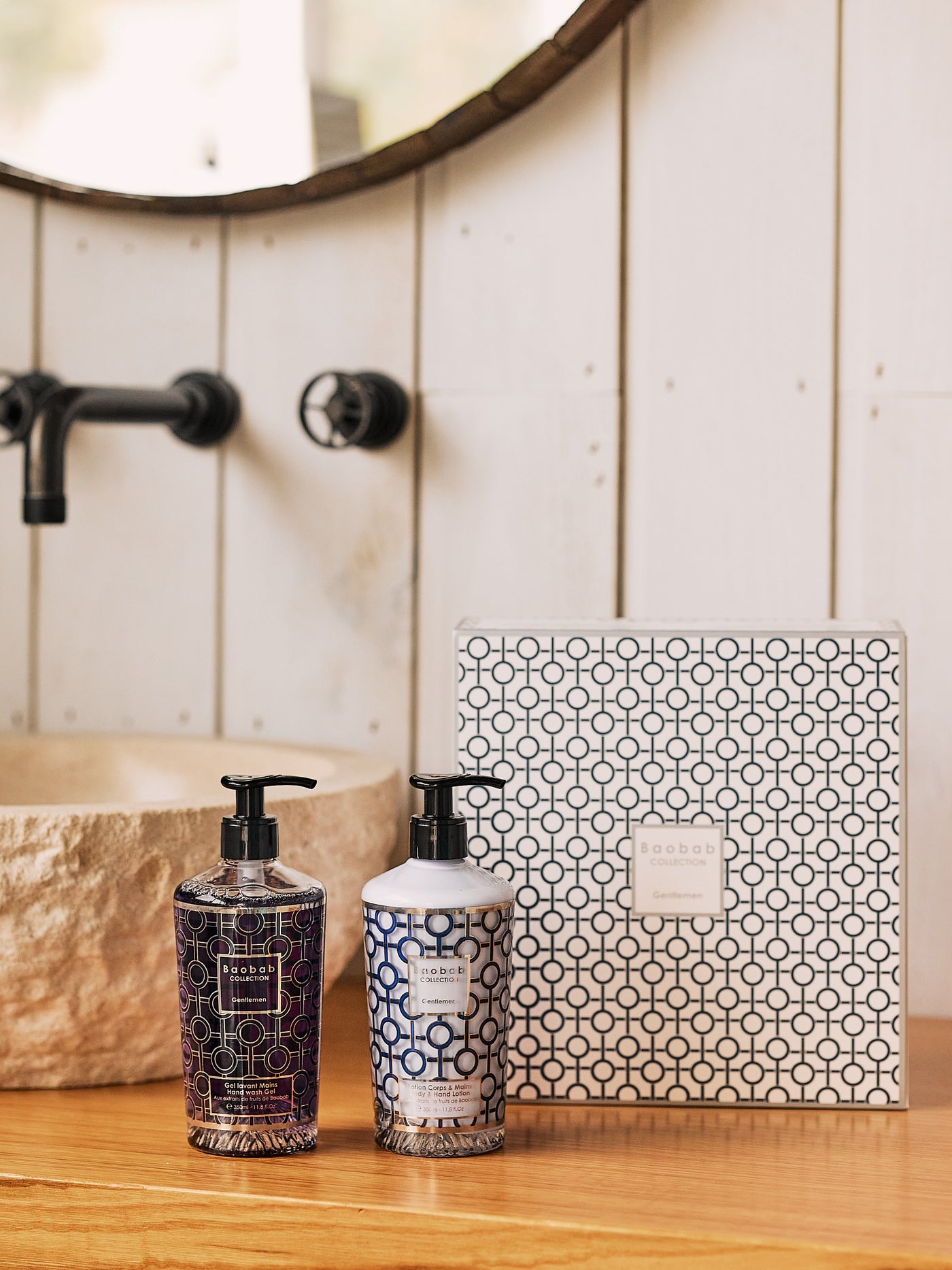 GIFT BOX GENTLEMEN BODY & HAND LOTION AND HAND WASH GEL