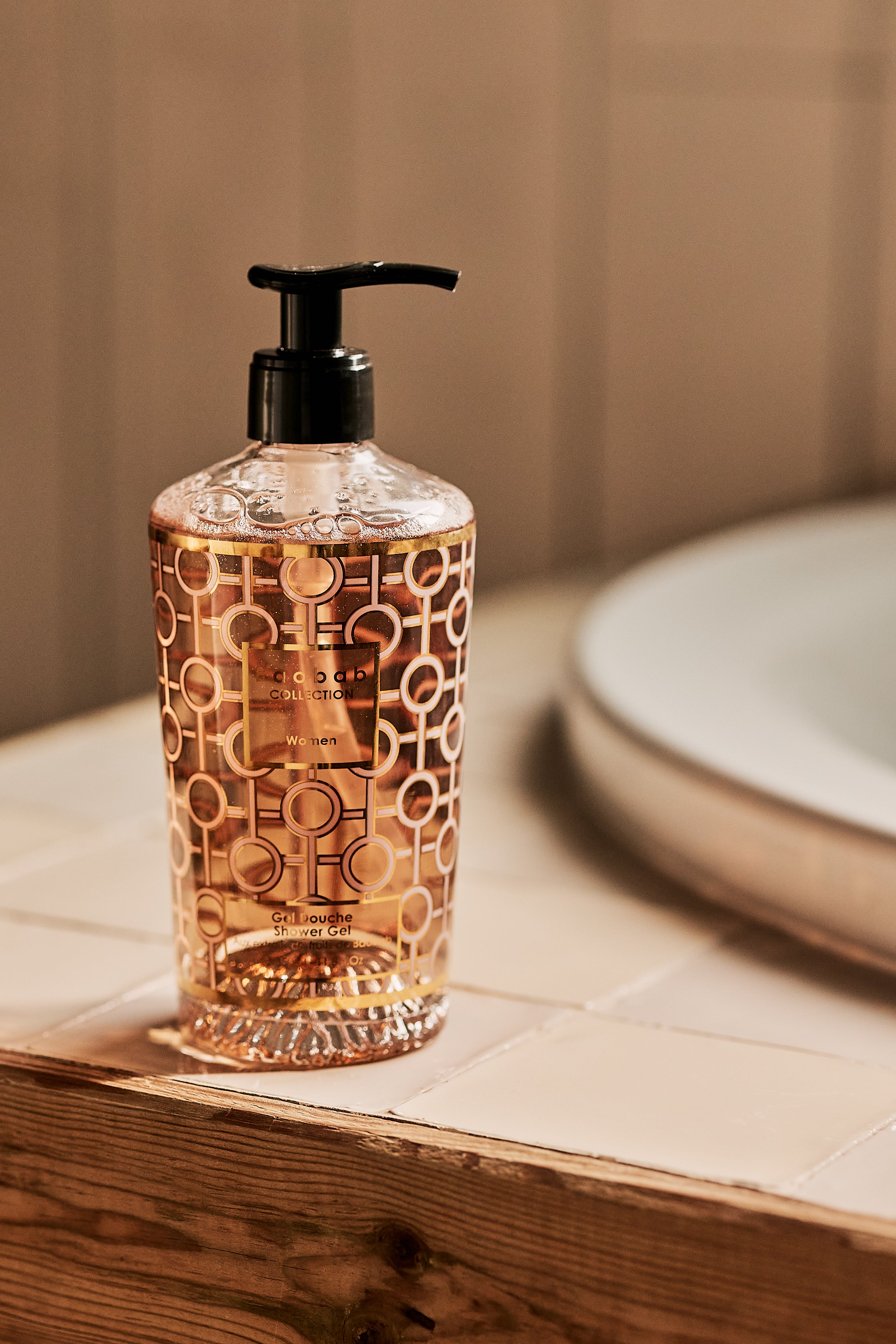 Esoteric Femme Duschgel 400 Ml – Holzig-blumiger Duft Für Besondere Momente