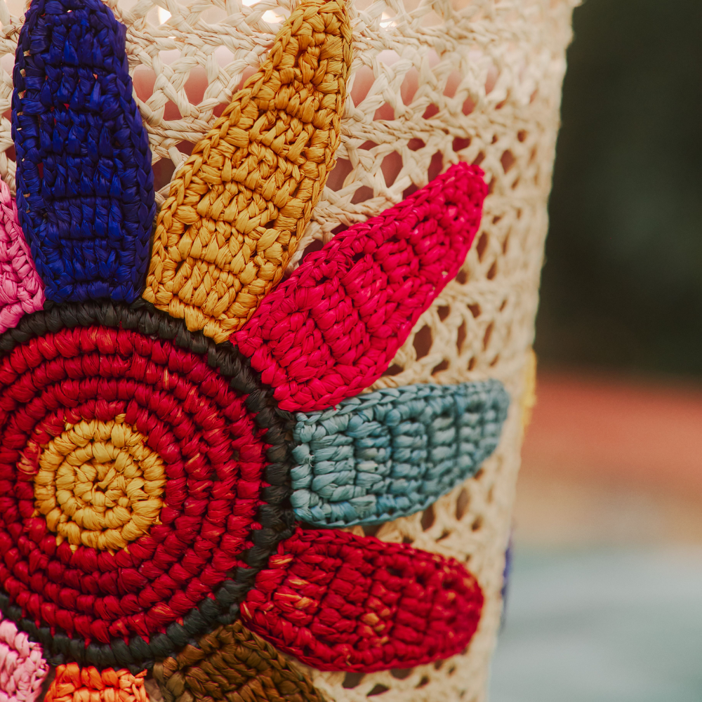 <p>Raffia</p>
