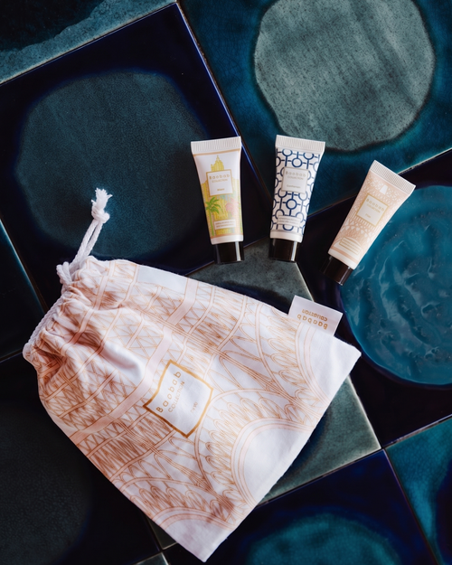 BATH & BODY TRIO PARIS