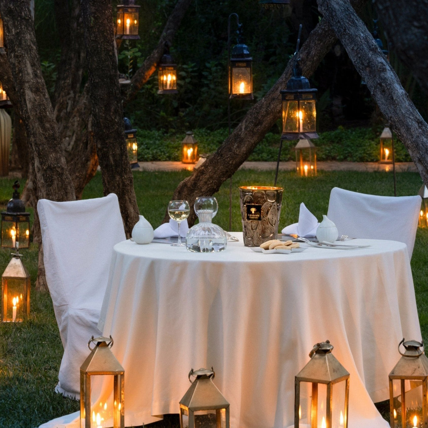 <p>FAIRYTALE DINNER</p>
