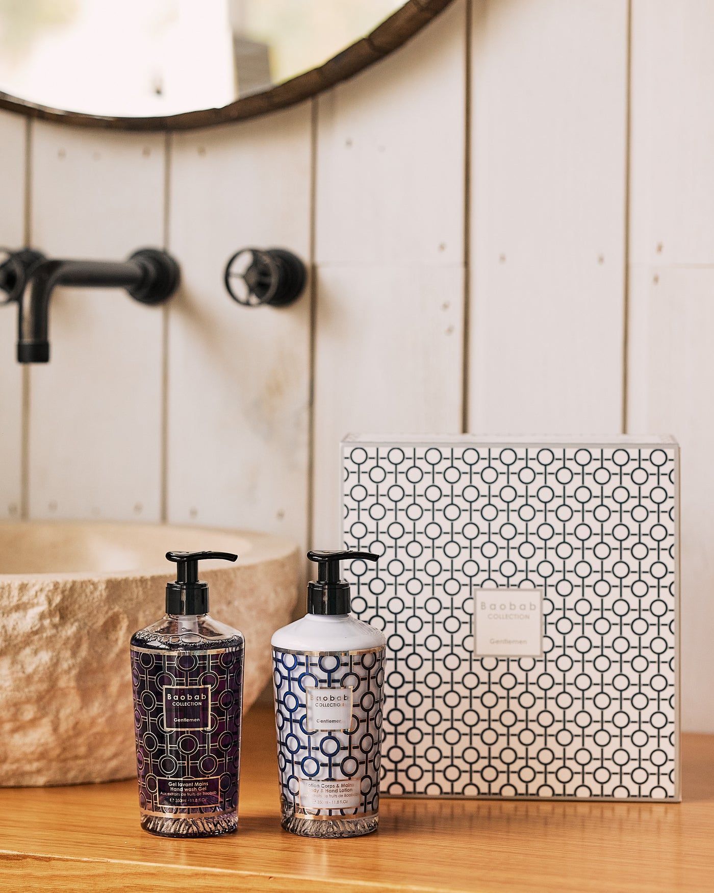 GIFT BOX GENTLEMEN BODY & HAND LOTION AND HAND WASH GEL