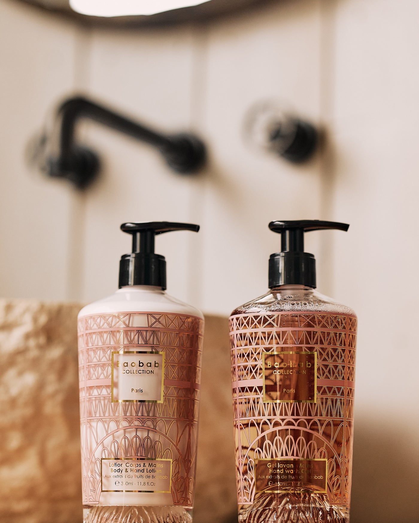 GIFT BOX PARIS BODY & HAND LOTION AND SHOWER GEL