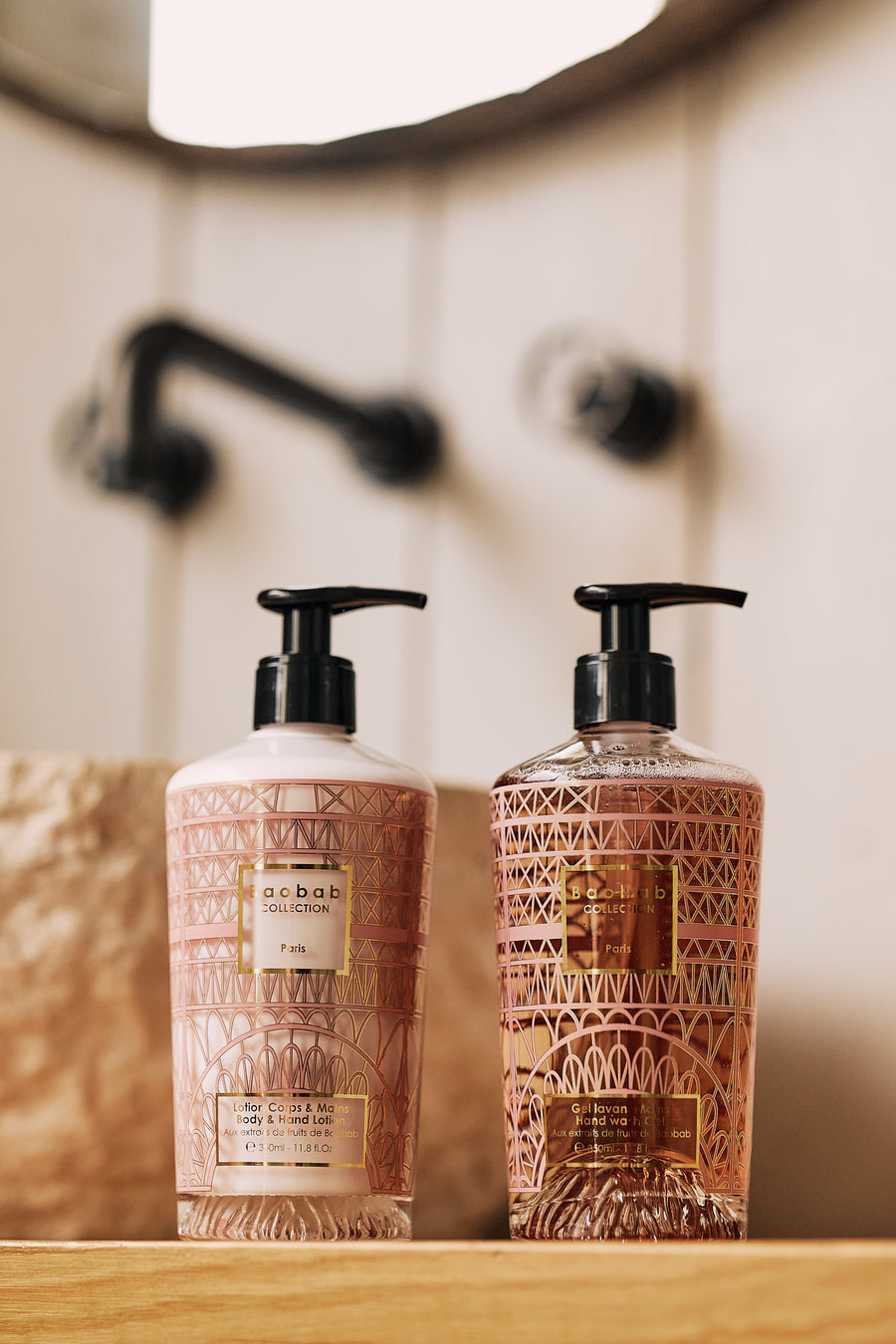 GESCHENKSET PARIS HAND- EN BODYLOTION & DOUCHEGEL