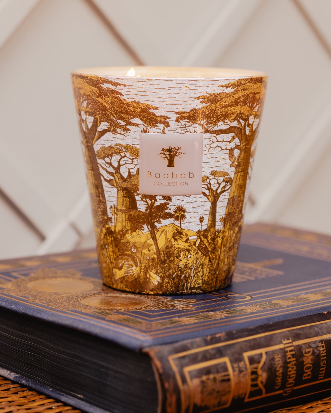 SCENTED CANDLE SACRED TREES BOUNKANI