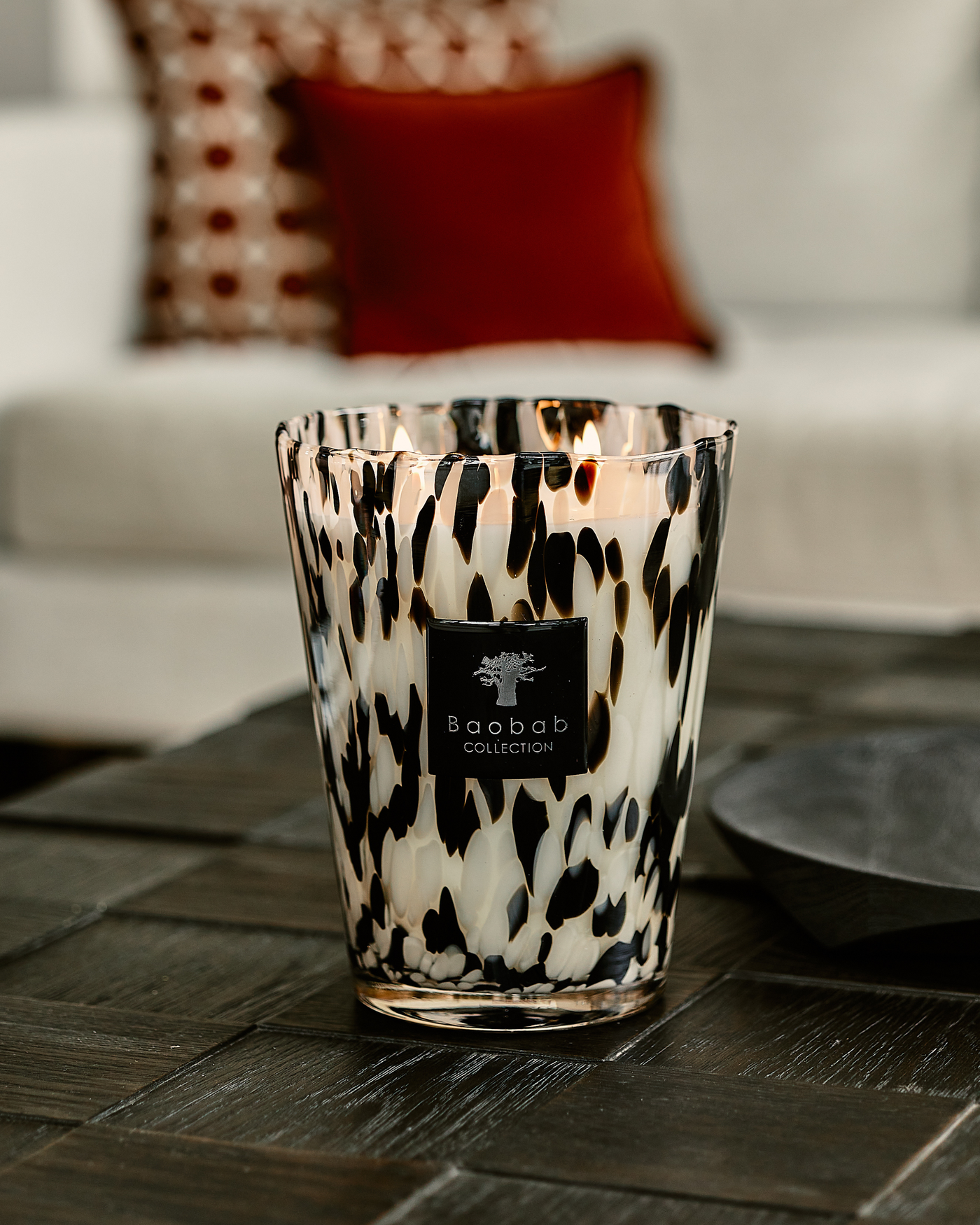 SCENTED CANDLE PEARLS BLACK